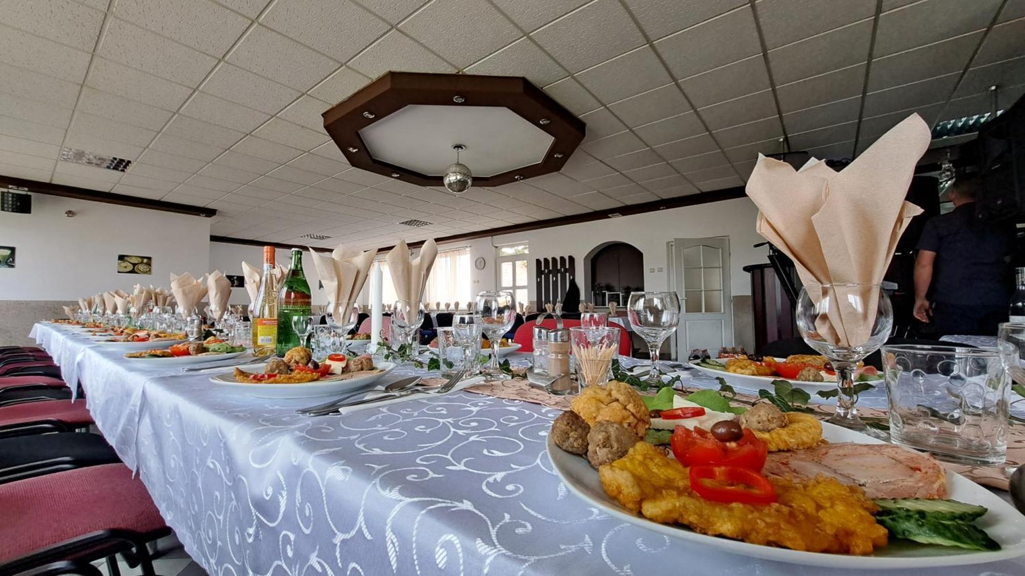 Erika Panzio Bed & Breakfast Ditrău Exterior photo